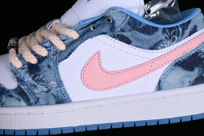 All categories Air Jordan Jordan series basketball shoes Air Jordan 1 Low Z version Air Jordan 1 Low "Washed Denim" AJ1 Joe 1 denim pink hook washed denim low-top casual sneakers DM8947-100